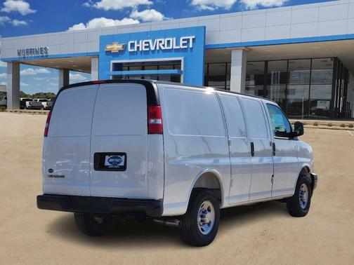 2025 Chevrolet Express 2500 Work Van