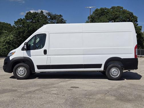 Bright White Clearcoat 2024 RAM ProMaster 2500 High Roof