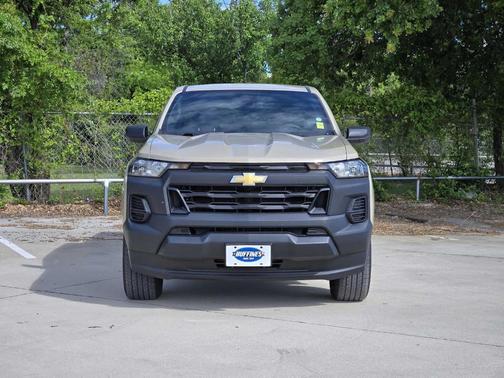 2024 Chevrolet Colorado WT