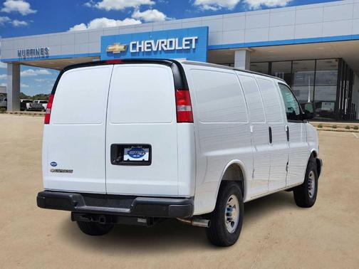 2025 Chevrolet Express 2500 Work Van