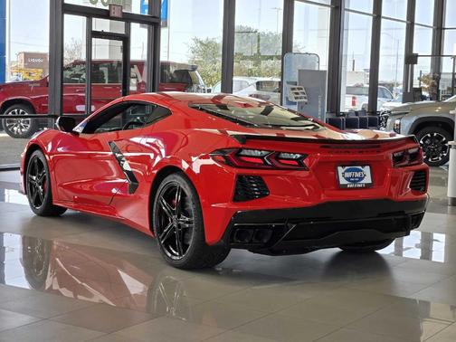 2026 Chevrolet Corvette Stingray w/1LT