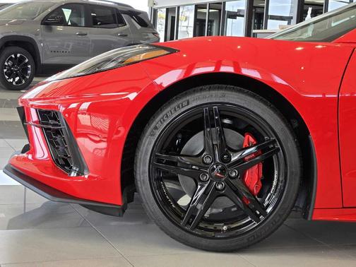 2026 Chevrolet Corvette Stingray w/1LT