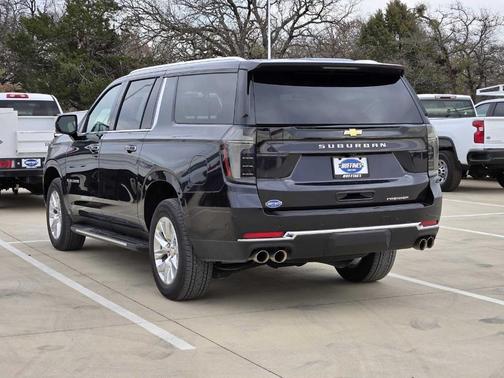 2025 Chevrolet Suburban Premier