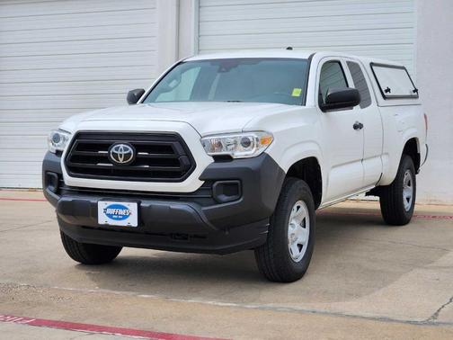 2022 Toyota Tacoma SR