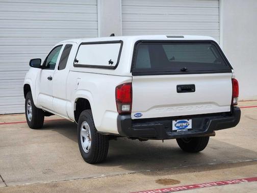 2022 Toyota Tacoma SR