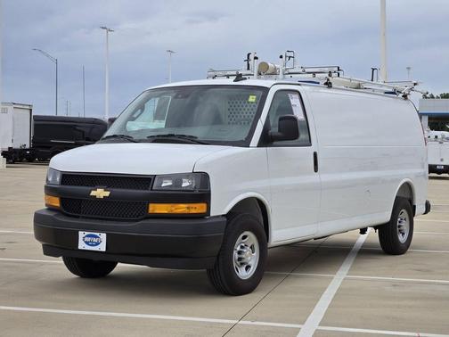 Summit White 2025 Chevrolet Express 2500 Work Van
