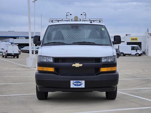 Summit White 2025 Chevrolet Express 2500 Work Van