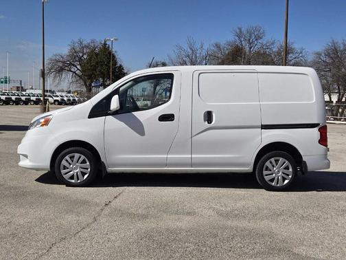 2020 Nissan NV200 SV