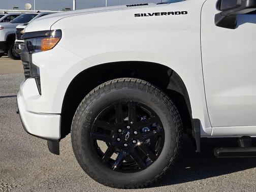 2026 Chevrolet Silverado 1500 Custom