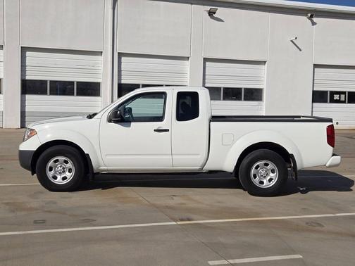 Glacier White 2021 Nissan Frontier S