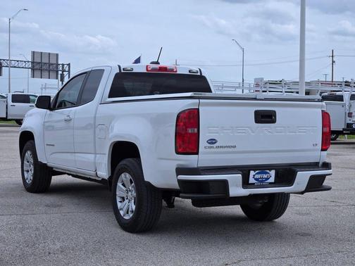 Summit White 2022 Chevrolet Colorado LT