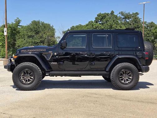 Black Clearcoat 2024 Jeep Wrangler Rubicon 392 Final Edition