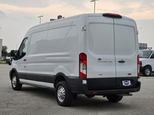 Oxford White 2023 Ford Transit-250