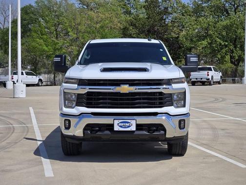 Summit White 2025 Chevrolet Silverado 2500 LT