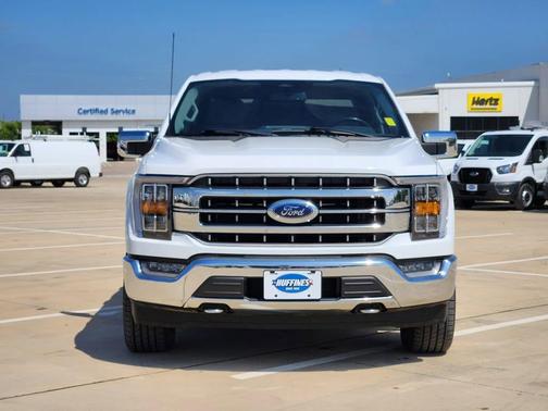Oxford White 2023 Ford F-150 Lariat