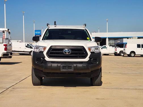2022 Toyota Tacoma SR