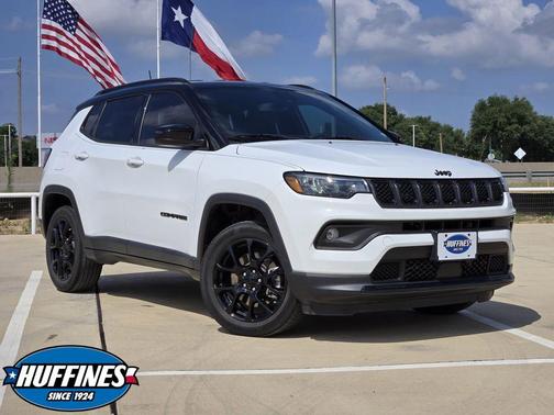 Bright White Clearcoat 2023 Jeep Compass Altitude