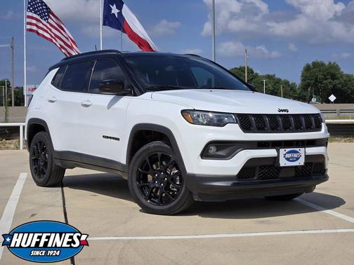 Bright White Clearcoat 2023 Jeep Compass Altitude