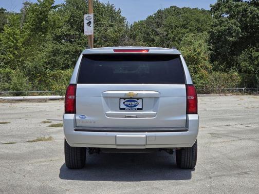 Silver Ice Metallic 2020 Chevrolet Tahoe LT