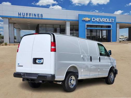2025 Chevrolet Express 2500 Work Van