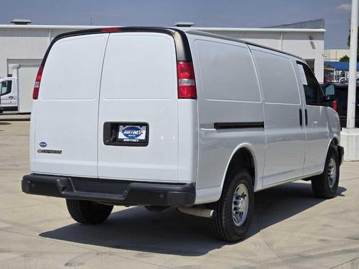 2022 Chevrolet Express 2500 Work Van