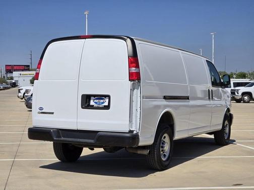2023 Chevrolet Express 2500 Work Van