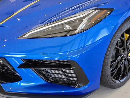 2025 Chevrolet Corvette Stingray w/2LT