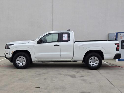2023 Nissan Frontier S