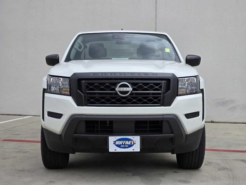 2023 Nissan Frontier S