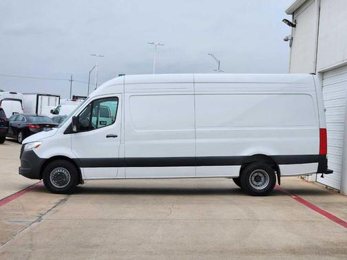 2024 Mercedes-Benz Sprinter 4500 High Roof