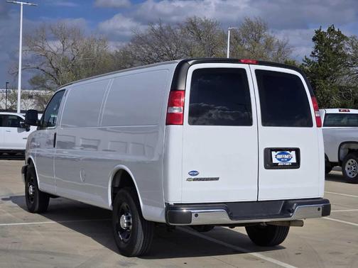 2024 Chevrolet Express 2500 Work Van