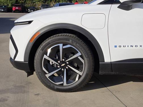 Summit White 2026 Chevrolet Equinox EV LT 1