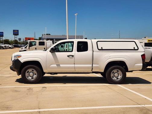 2022 Toyota Tacoma SR