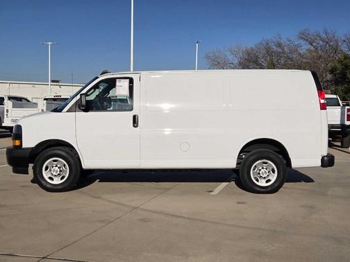2024 Chevrolet Express 2500 Work Van
