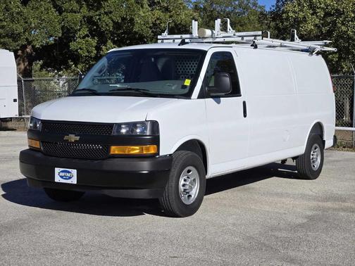 2025 Chevrolet Express 2500 Work Van