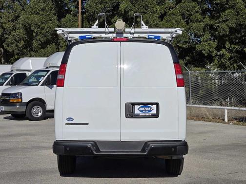 2025 Chevrolet Express 2500 Work Van