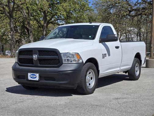 Bright White Clearcoat 2022 RAM 1500 Classic Tradesman