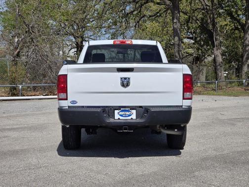 Bright White Clearcoat 2022 RAM 1500 Classic Tradesman