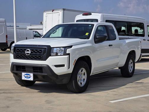 2024 Nissan Frontier S