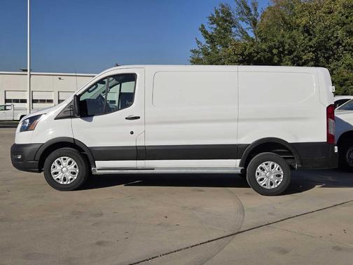 2024 Ford Transit-250 