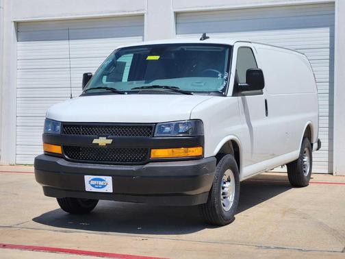 2025 Chevrolet Express 2500 Work Van