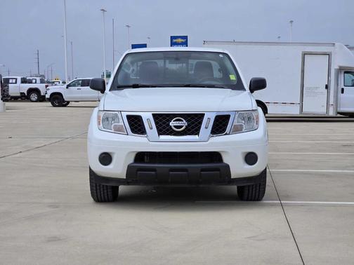 Glacier White 2021 Nissan Frontier SV