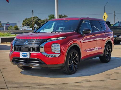 2022 Mitsubishi Outlander Black Edition