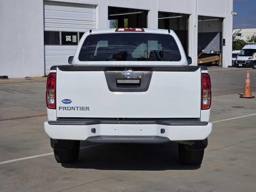 2021 Nissan Frontier S