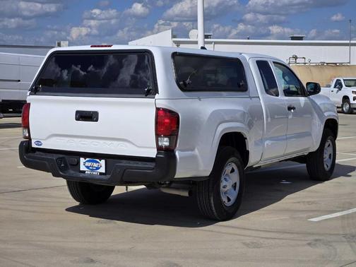 2022 Toyota Tacoma SR