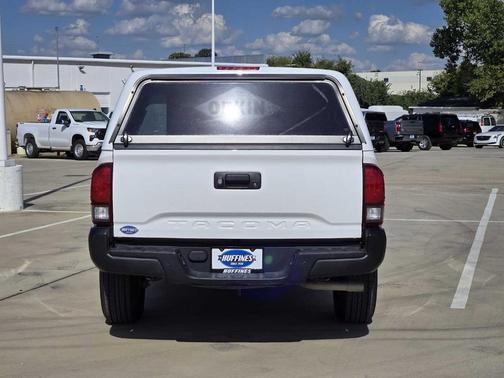 2022 Toyota Tacoma SR