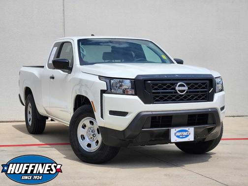 2024 Nissan Frontier S