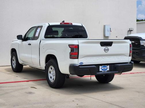 2024 Nissan Frontier S