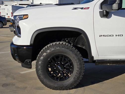 2026 Chevrolet Silverado 2500 ZR2