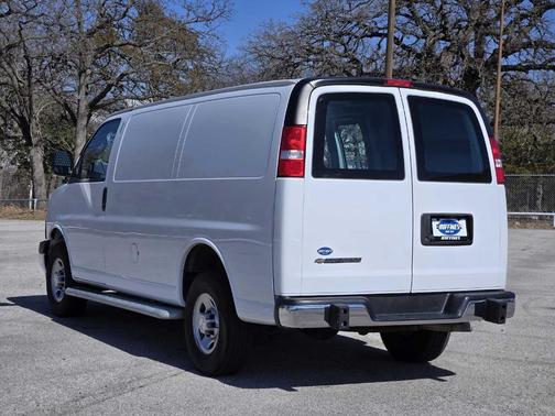 2024 Chevrolet Express 2500 Work Van
